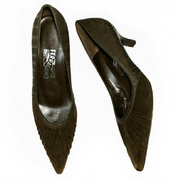 Salvatore Ferragamo Pleated Pointed Toe Kitten - Picture 1 of 8